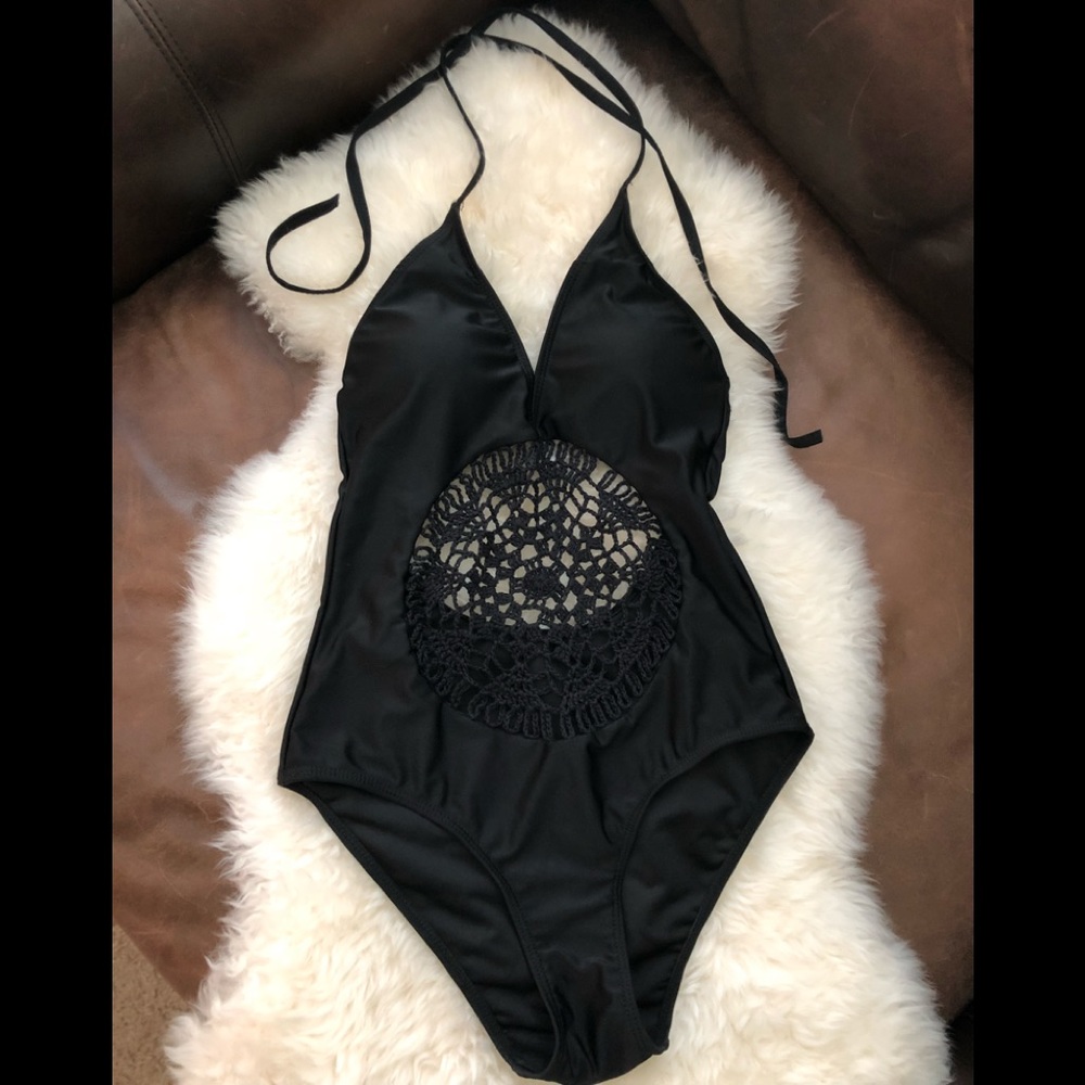 One piece baiting suit New!